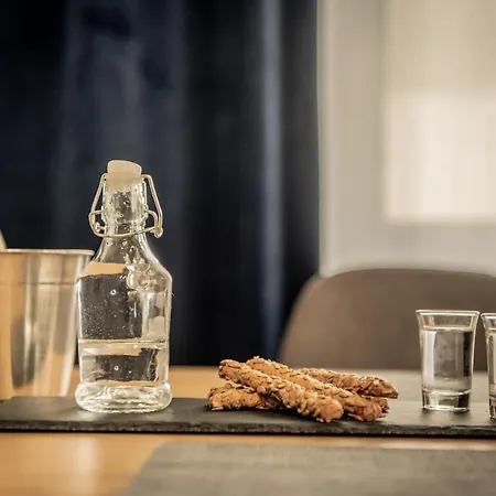 Poseidon's On White Tower Midas Apartman *