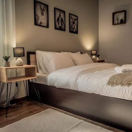 Poseidon's On White Tower Midas *