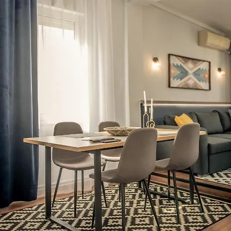 Poseidon's On White Tower Midas Thessaloníki