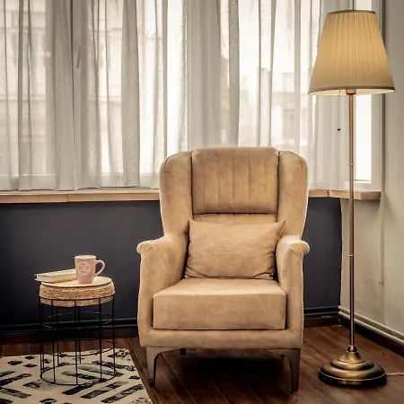 Poseidon's On White Tower Midas Thessaloníki