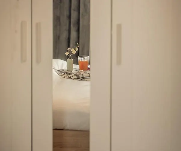 Poseidon's On White Tower Midas Appartement